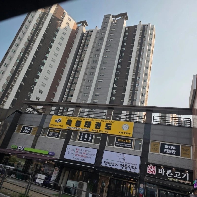 진천 영무예다음 시스템에어컨 4대, 전기공사까지 꼼꼼하게 · 시공 사진 2
